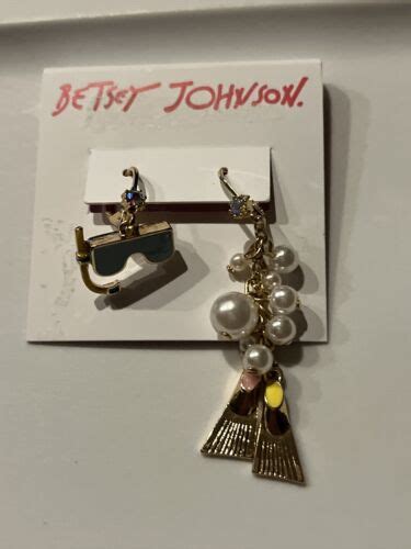 Betsey Johnson Scuba Mask Fins Mismatched Earrings NWT 889295430446