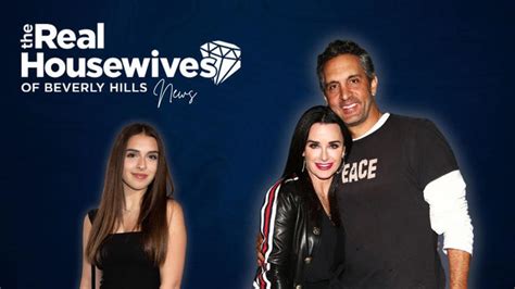 Kyle Richards And Mauricio Umansky Surprise Daughter Portia During Rhobh