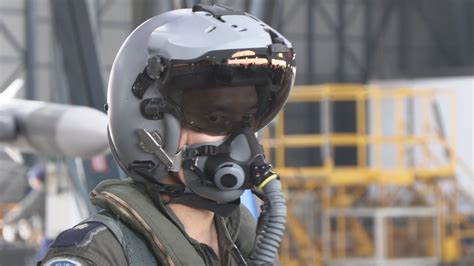 美軍「射氣球」啟發？ F 16v掛aim9x 勤訓頭盔瞄準 Yahoo奇摩時尚美妝