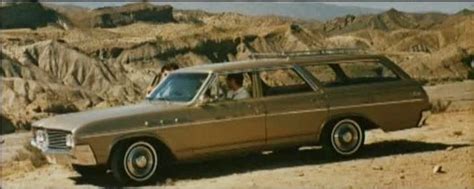 IMCDb.org: 1964 Buick Special Station Wagon in "Las Vegas, 500 millones ...