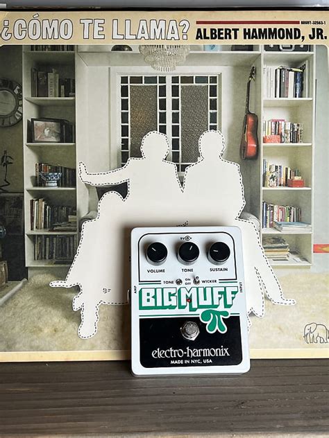 Electro Harmonix Big Muff Pi With Tone Wicker Distortion Reverb