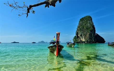 Railay Beach, The Tropical Paradise in Thailand - Traveldigg.com