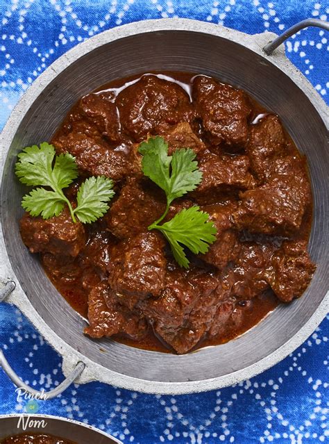 Beef Madras Pinch Of Nom Beef Madras Recipe Beef Curry Recipe