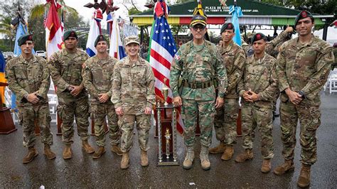 Comandante del Comando Sur de los EE UU visita República Dominicana