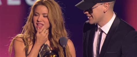 Bizarrap Evoca A Piqu Frente A Shakira En Los Latin Grammy Y Ella