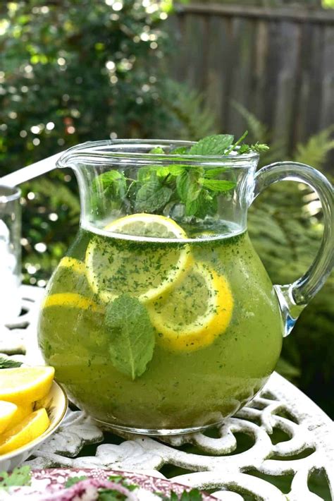 Lebanese Mint Lemonade Limonana Mint Alphafoodie