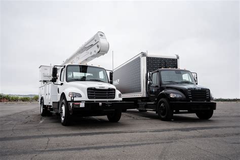 Daimler Truck Delivering Its New Freightliner Em For Vocational