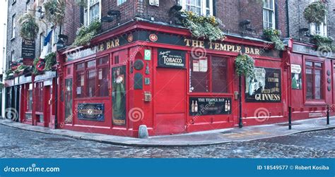 The Temple Bar Pub editorial photography. Image of temple - 18549577