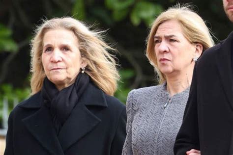 La infanta Elena y Cristina a la greña por proteger al padre y dejar a