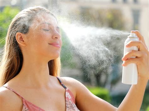 Acqua Termale Spray Per Il Viso A Cosa Serve Come Si Usa Quale