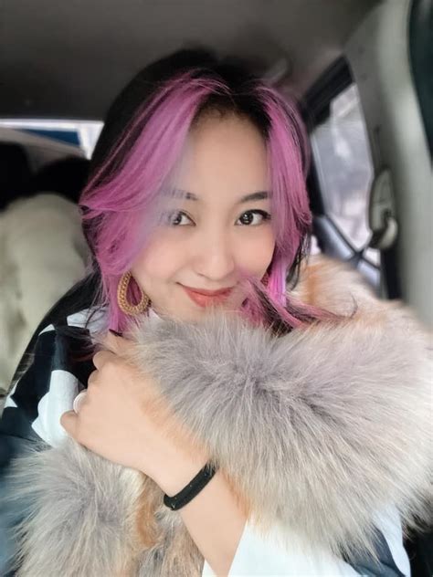 Nhan sắc không tuổi của cựu hot girl Mi Vân cùng con gái 14 tuổi
