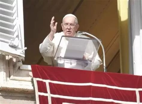 Papa Francesco Allangelus La Doppiezza Del Cuore Gaudium Press I