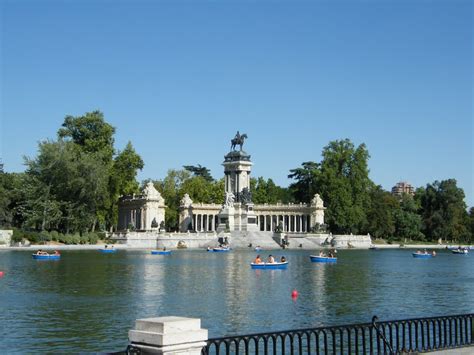 Parque Del Retiro Madrid Guía De Viajes Y Turismo