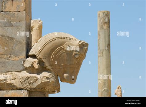 Ruins of ancient city of Persepolis Stock Photo - Alamy