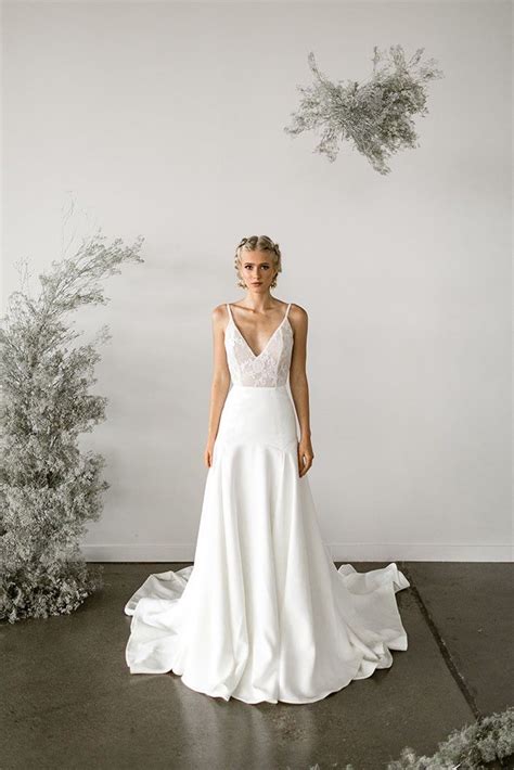 Tara Latour Isle Sample Wedding Dress Save Modern Bridal Gowns