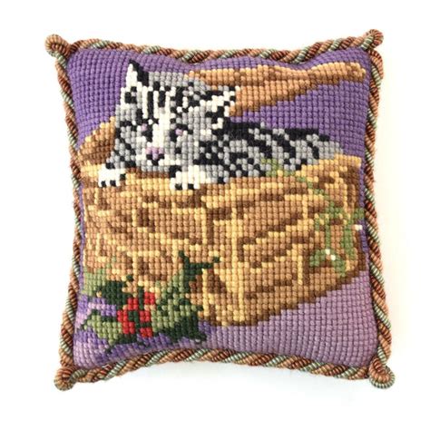 Holiday Needlepoint Kits Elizabeth Bradley Design