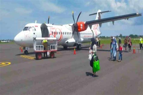 Hari Pertama Penerbangan Wings Air Rute Surabaya Sumenep Pp