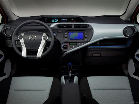 Toyota Prius C | 2012MY | Interior