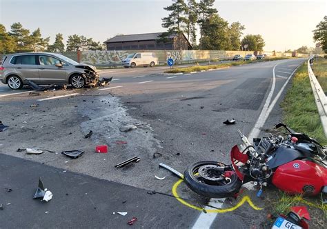 Pol Gf Verkehrsunfall Mit Schwerverletztem Motorradfahrer Presseportal