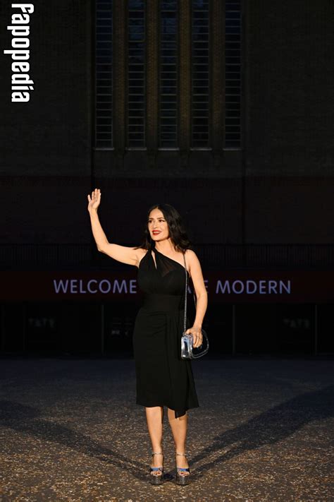 Salma Hayek Nude Leaks Photo 5703358 Fapopedia