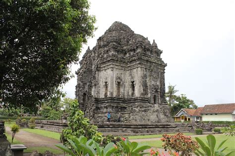 KEMEGAHAN CANDI KALASAN