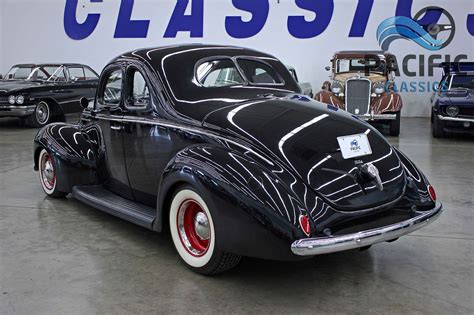 1939 Ford Coupe Pacific Classics