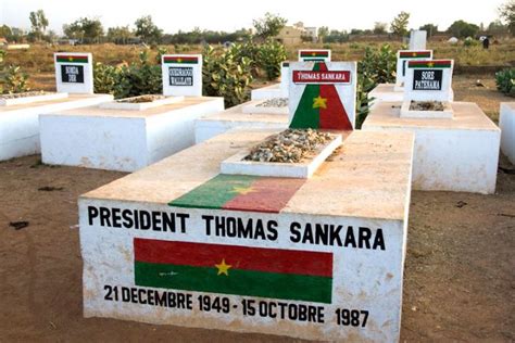 Burkina Les Pompes Fun Bres Militaires D Sign Es Pour Linhumation