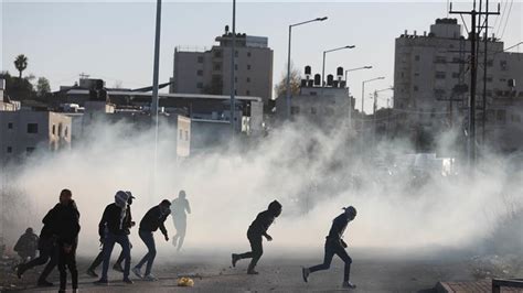 إصابة فلسطينيين بمواجهات مع الجيش الإسرائيلي جنوبي الضفة