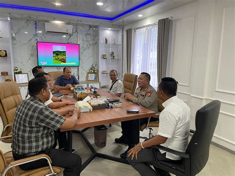 Jumat Curhat Kapolres Kutai Barat Bersama Tokoh Tokoh Masyarakat