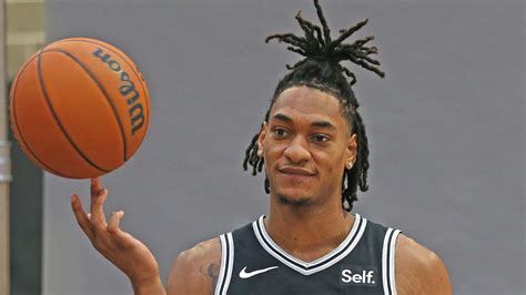 Spurs agree to five year, $146 million contract extension with Devin ...