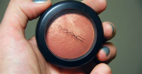 MAC Cosmetics Mineralize Blush, Warm Soul Review and Swatch |Gussy Up!