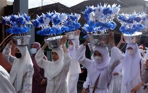 Potret Perayaan Maulid Nabi Muhammad Di Berbagai Daerah