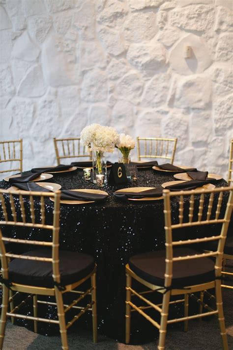 Black-Sequined Dining Table With Gold Chiavari Chairs in 2023 | Gold ...