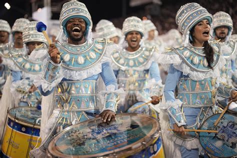 Torna Il Carnevale Di Rio Dopo Due Anni Di Covid Olycom