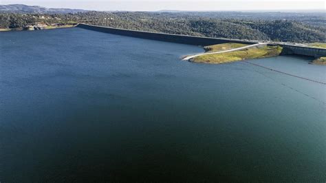 Miracle Water Year In California Rain Snow Put State S Reservoirs At 128 Of Historical Average