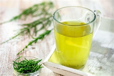 Cha De Cavalinha E Cha Verde