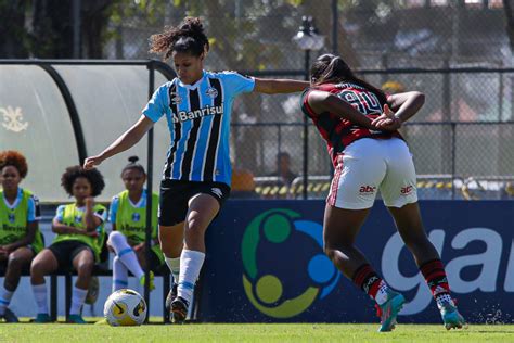 Fora De Casa Gurias Gremistas S O Superadas Pelo Flamengo