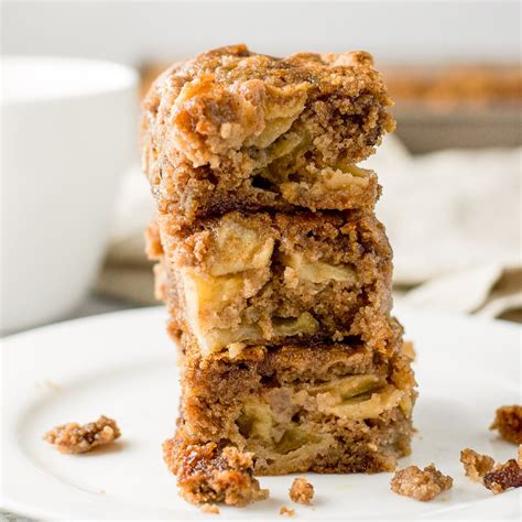 Top 5 Moist Apple Walnut Cake Recipes Bistrolafolie