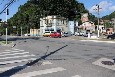 Obras devem melhorar fluxo de águas pluviais na Avenida Nossa Senhora