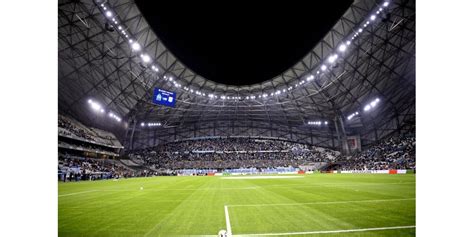 Football Ligue 1 Incidents Avant OM OL Lyon Veut Des Sanctions Et