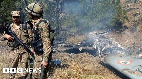 India Pakistan Kashmir Fighting Sees Indian Aircraft Downed Bbc News