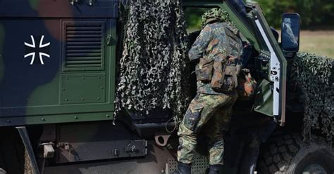 ua pov ukraine  receive  dingo apc   mars  germany