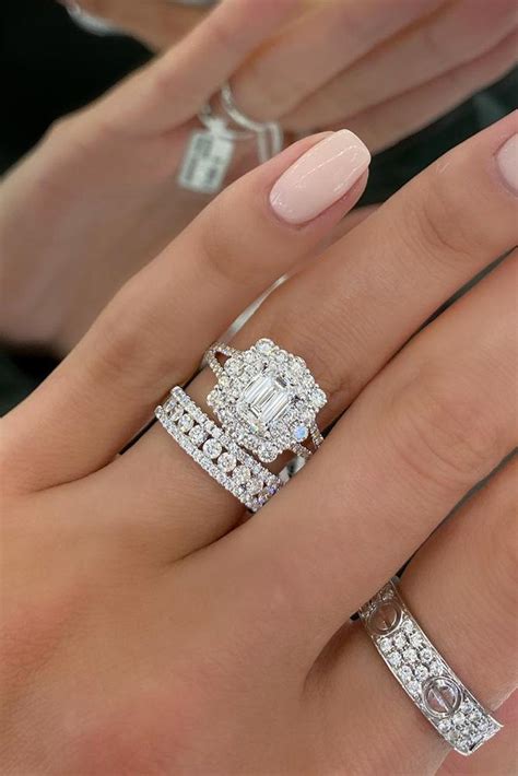 30 Uncommonly Beautiful Diamond Wedding Rings | Oh So Perfect Proposal