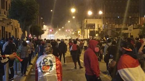 Protestas En Per Dejan Dos Muertos Por Represi N Policial Fotos