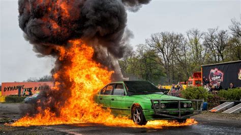 Spektakul Re Monstertruck Show Kommt Auf Den Heidelberger Messplatz