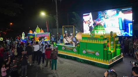 Semarak Malam Takbiran Sambut Lebaran Idul Fitri Ratusan