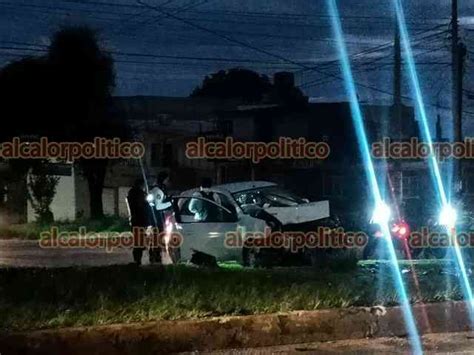 Chocan Y Camioneta Termina Volcada En Xalapa Galer A