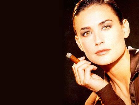 Demi Moore Smoking A Cigar Demi Moore Women Smoking Cigars Cigar