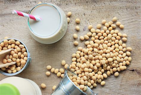 Soy: Nutrients, Health Benefits and Allergy Symptoms