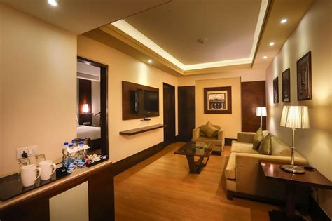 Radisson Blu Hotel Chennai City Centre in India - Room Deals, Photos ...